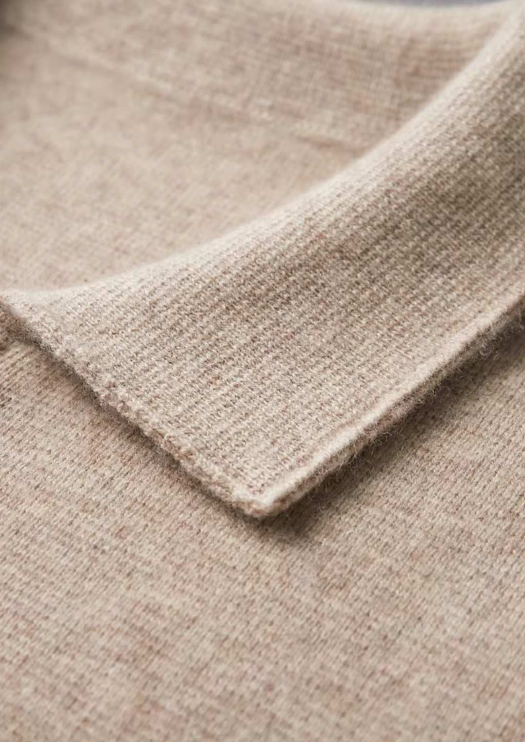 Merino Heritage Cardigan – Elegancia de Lana Pura