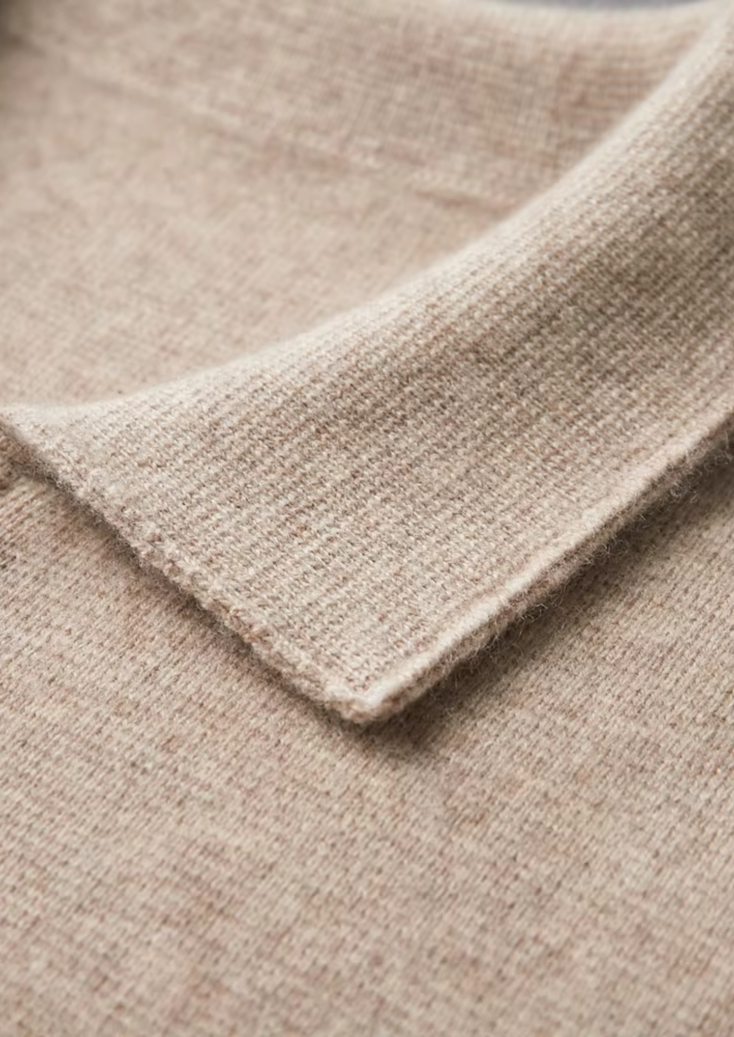 Merino Heritage Cardigan – Elegancia de Lana Pura