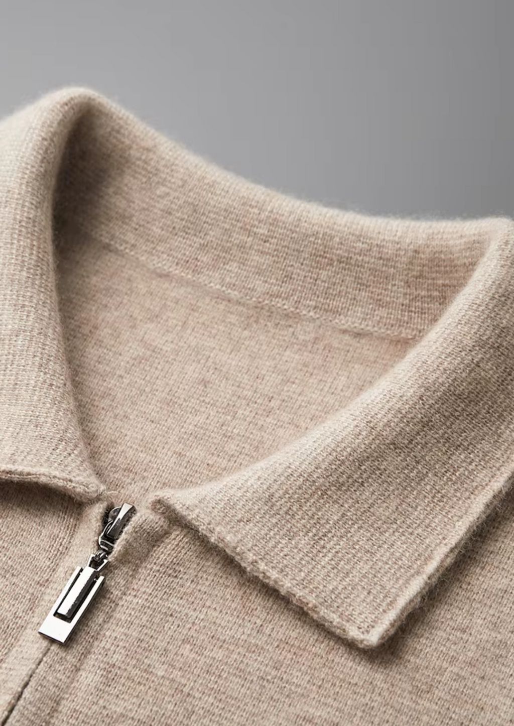 Merino Heritage Cardigan – Elegancia de Lana Pura