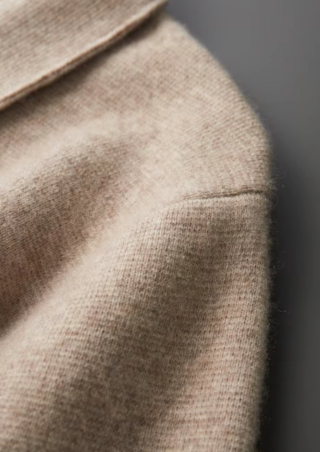 Merino Heritage Cardigan – Elegancia de Lana Pura