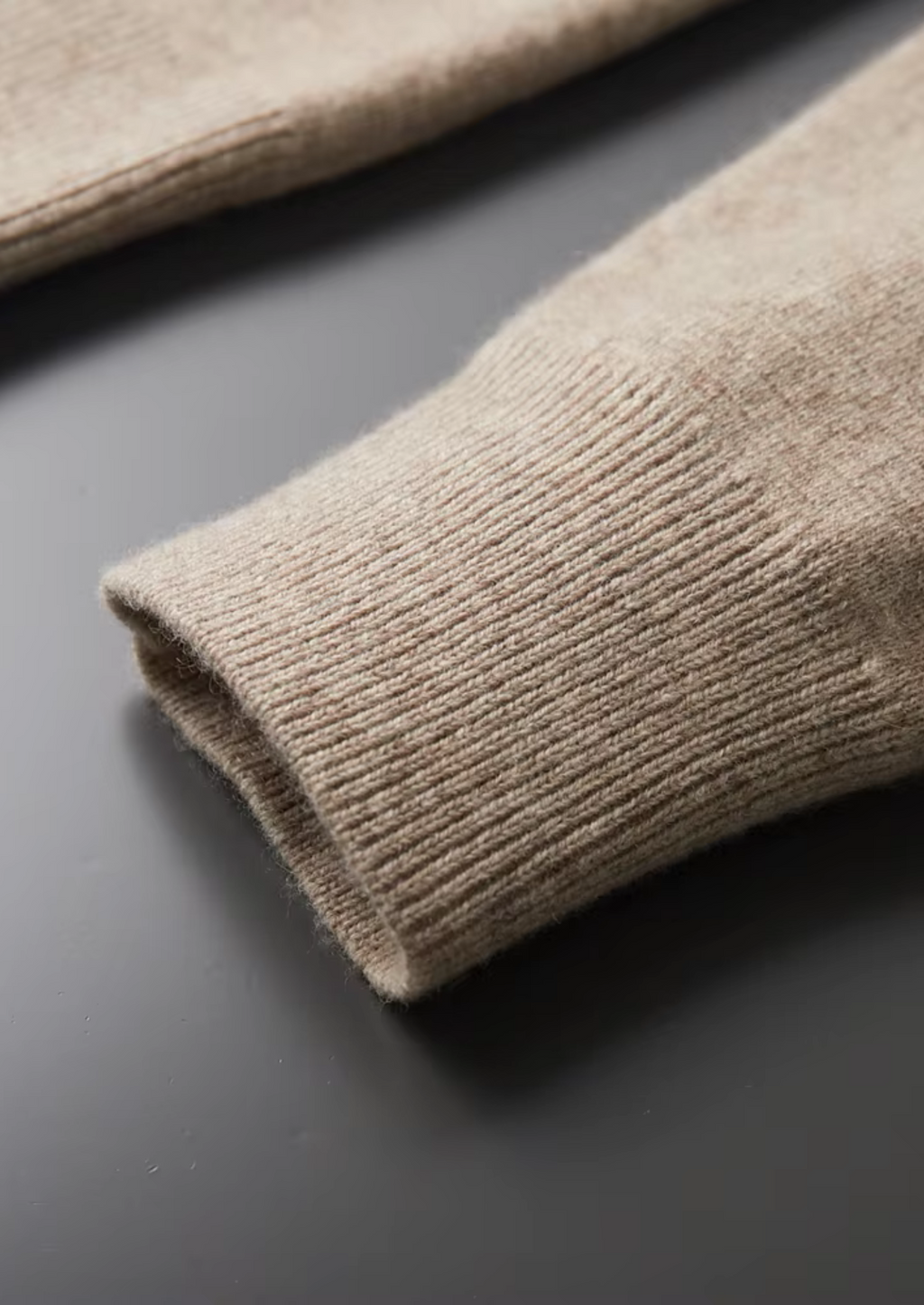 Merino Heritage Cardigan – Elegancia de Lana Pura