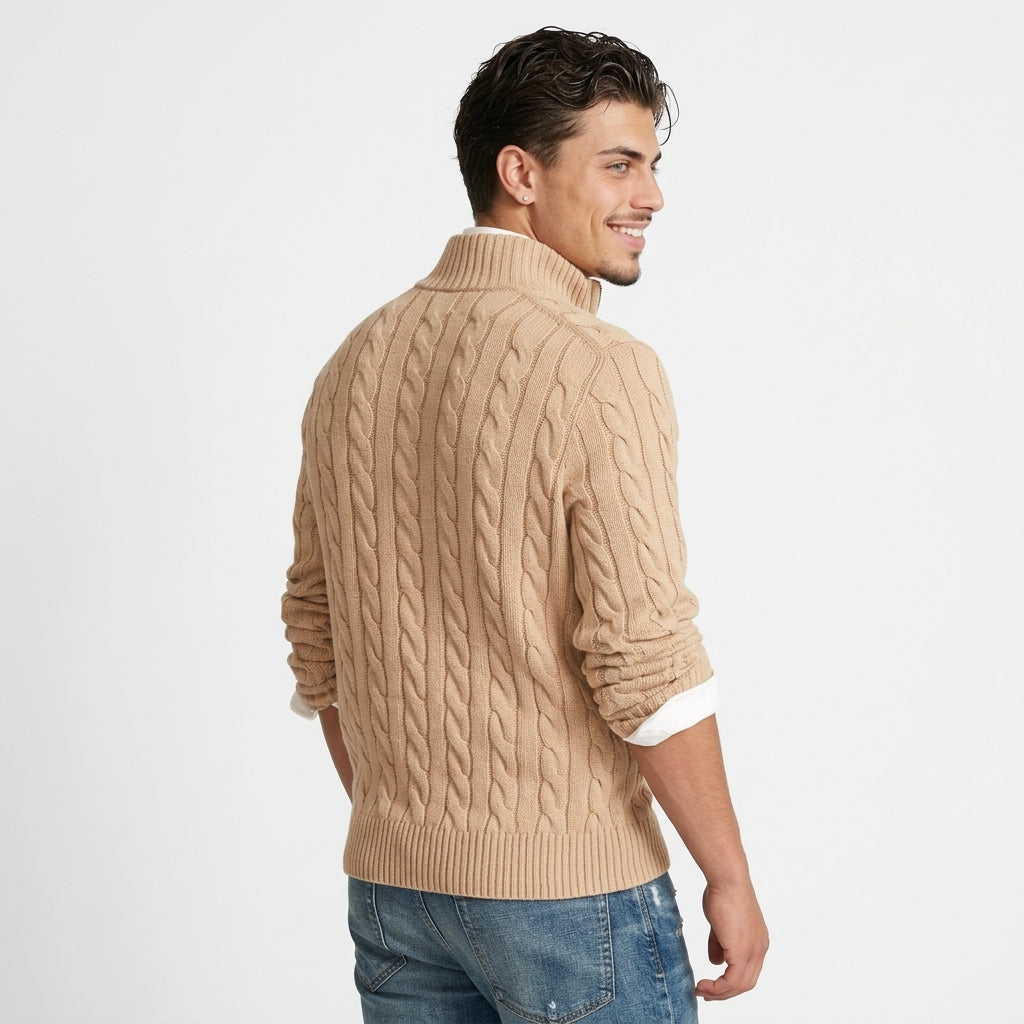 Suéter "Aran" – Punto Trenzado Cuello Alto, Cremallera Media