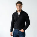 Suéter "Aran" – Punto Trenzado Cuello Alto, Cremallera Media