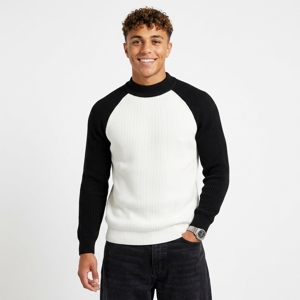 Retro-style crew-neck knit sweater