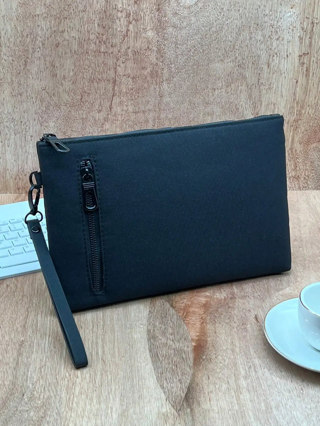 "Slim" – Bolso de Mano Ultrafino Hombre, Cuero Sintético