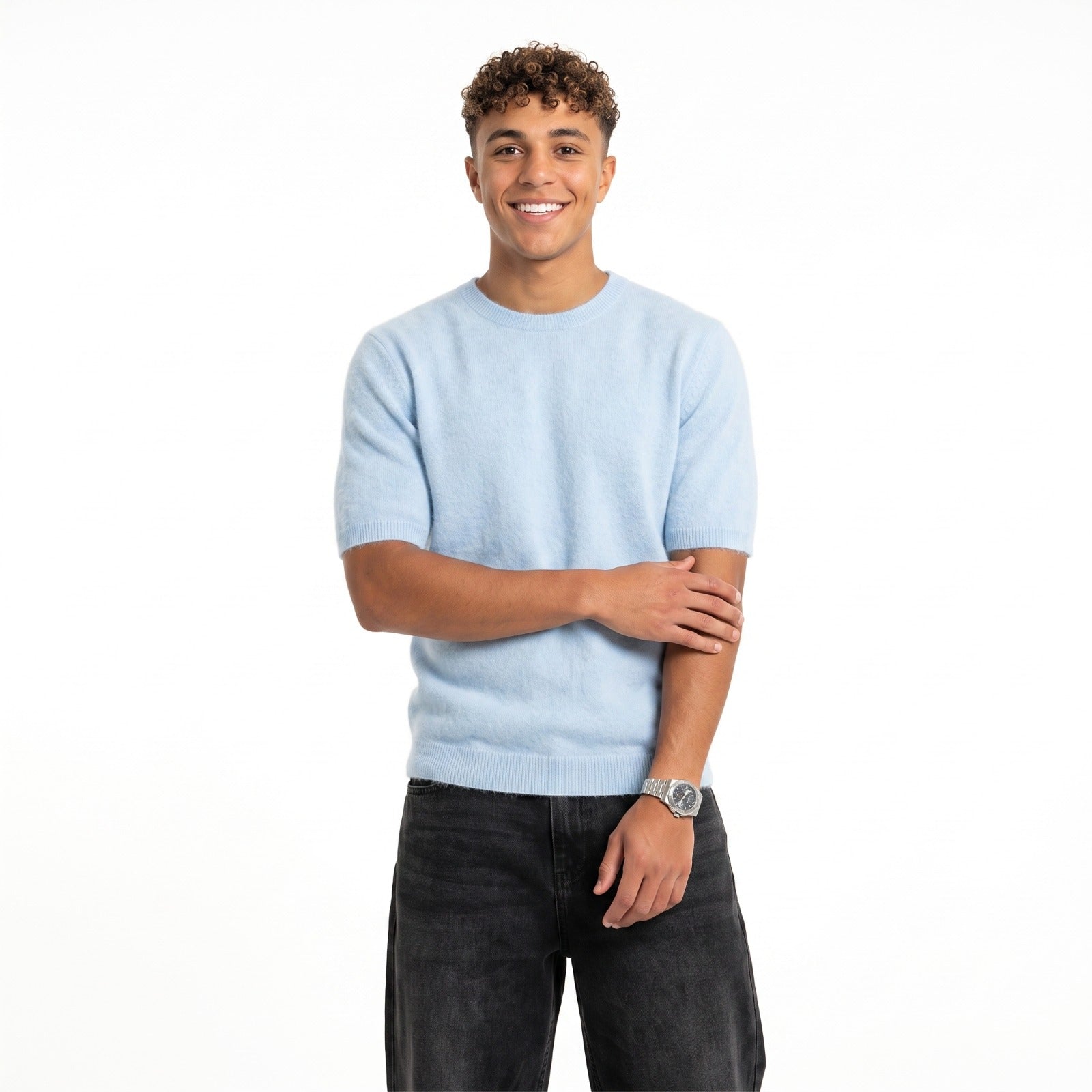 Camiseta "Cashmere Ease" – Manga Corta Holgada, Cuello Redondo