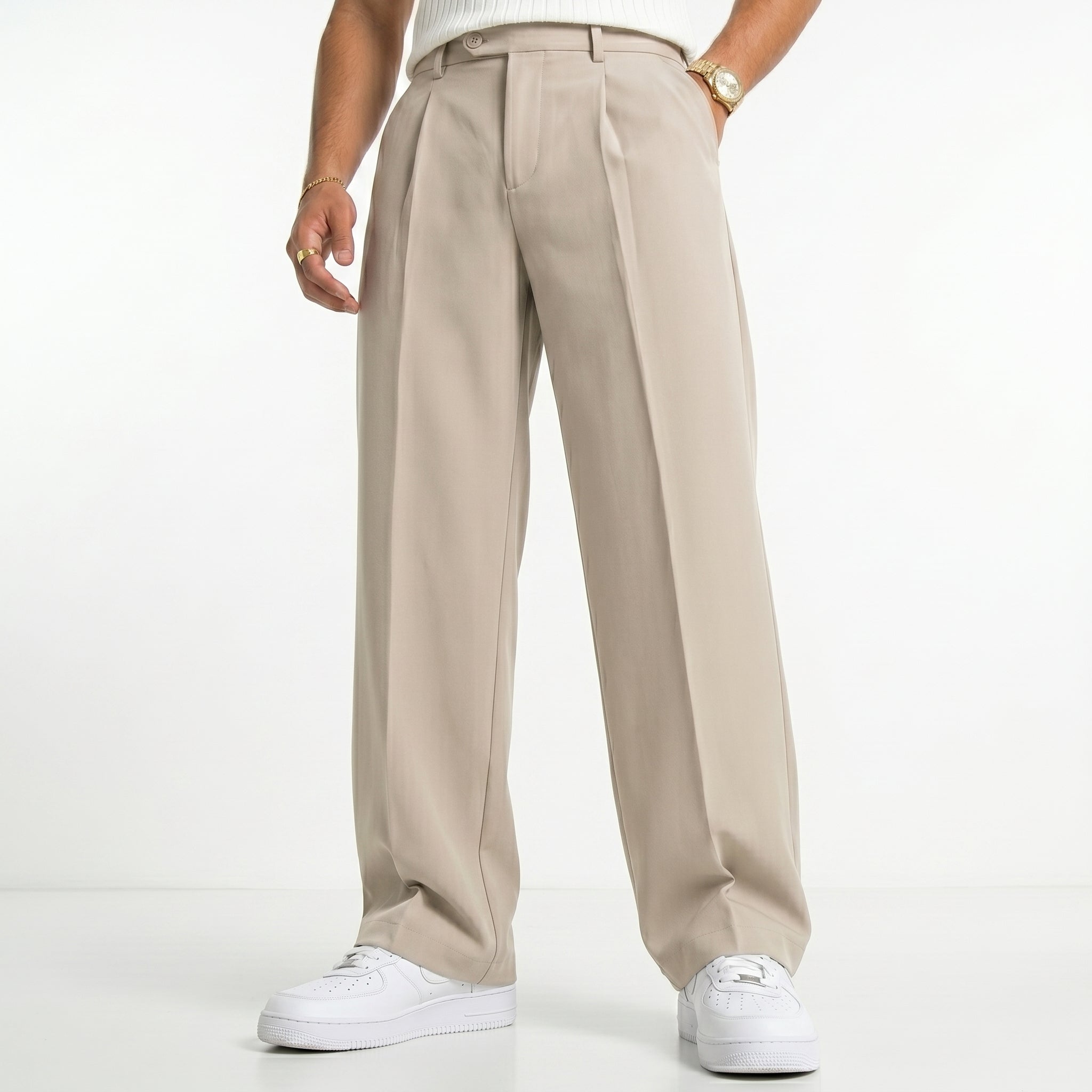 Pantalón ancho con caída ligera – estilo holgado